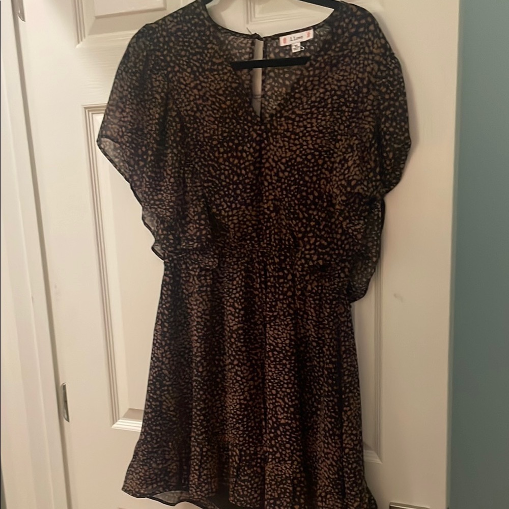 Elegant Black and Brown Patterned Dress